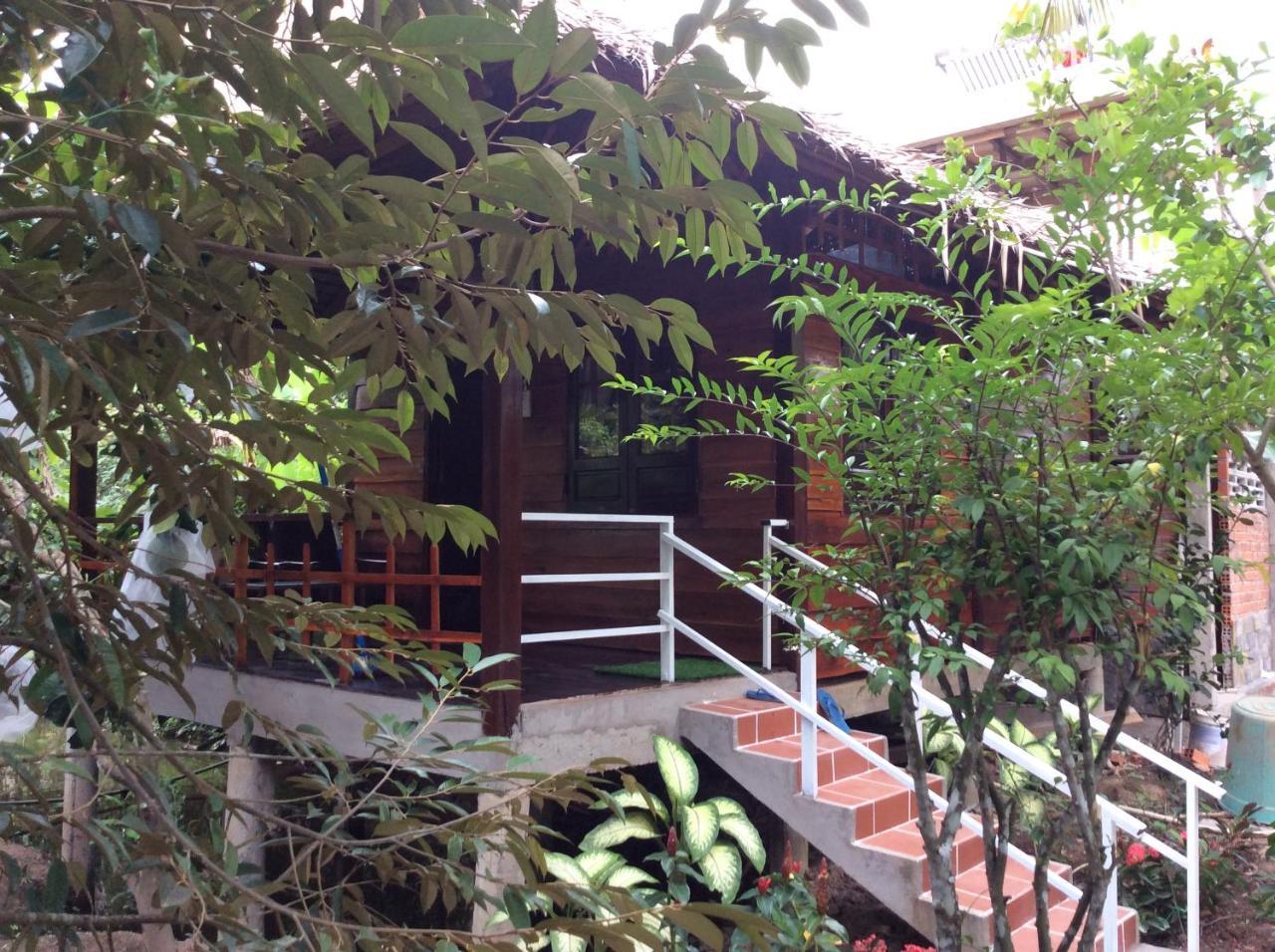 Quoc Phuong Riverside Homestay Ben Tre Экстерьер фото